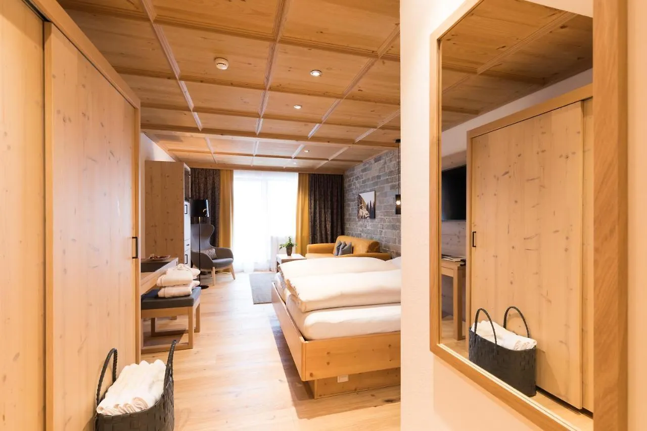Szálloda Alpenhotel Ischglerhof