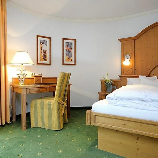 Alpenhotel Ischglerhof Szálloda Ischgl